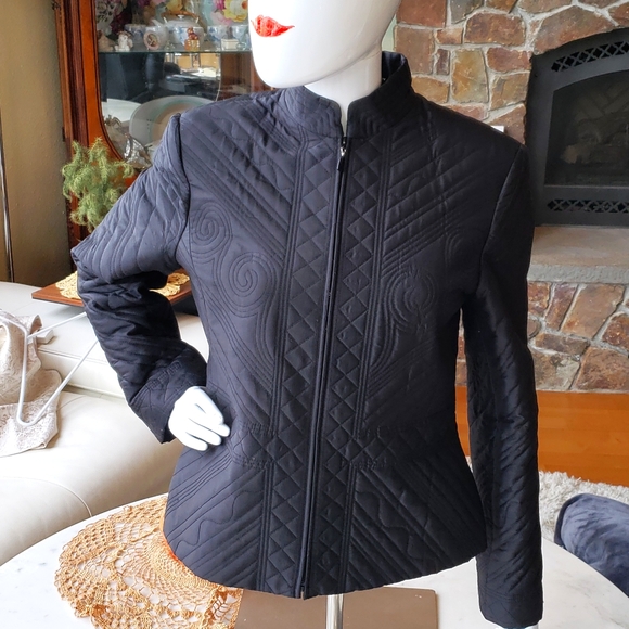 Linda Allard by Ellen Tracy Jackets & Blazers - Ellen Tracy black quilted silk jacket size 10